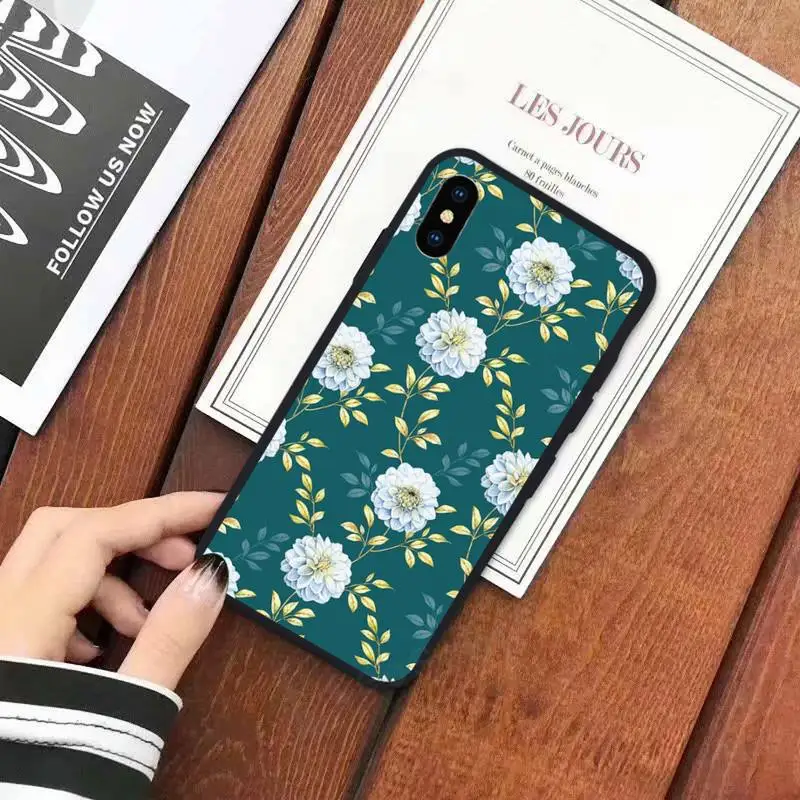 Flower leaf painting vintage Phone Case for iPhone 11 12 mini pro XS MAX 8 7 6 6S Plus X 5S SE 2020 XR 
Flower leaf painting vintage Phone Case for iPhone 11 12 mini pro XS MAX 8 7 6 6S Plus X 5S SE 2020 XR