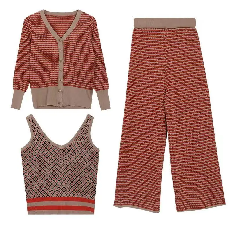 Autumn and winter new fashion knitted Cardigan Jacket Vest + High Waist Wide Leg Pants three piece suit women's wear
Autumn and winter new fashion knitted Cardigan Jacket Vest + High Waist Wide Leg Pants three piece suit women's wear