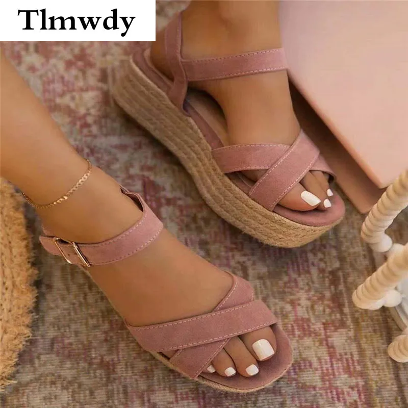 Женские сандалии на танкетке, повседневные пляжные сандалии в стиле ретро, с пряжкой и толстой подошвой, лето 2021
Женские сандалии на танкетке, повседневные пляжные сандалии в стиле ретро, с пряжкой и толстой подошвой, лето 2021