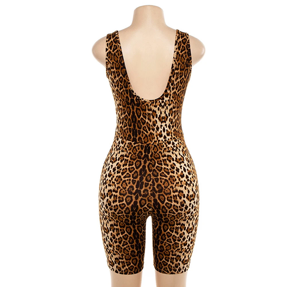Sexy Leopard Print Playsuit Female Sleeveless Deep V Neck Halter Jumpsuit Women Summer Slim Package Hip Short Pants Suits
Sexy Leopard Print Playsuit Female Sleeveless Deep V Neck Halter Jumpsuit Women Summer Slim Package Hip Short Pants Suits