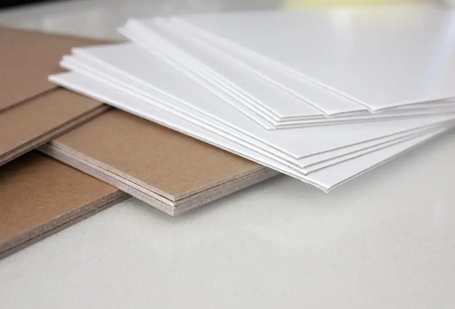 10 Sheets SIze A4 Thick Paper Chipboard Cardstock Card White Cardboard For Cardmaking Craft Backing Modelling - Thickness 1mm
10 Sheets SIze A4 Thick Paper Chipboard Cardstock Card White Cardboard For Cardmaking Craft Backing Modelling - Thickness 1mm