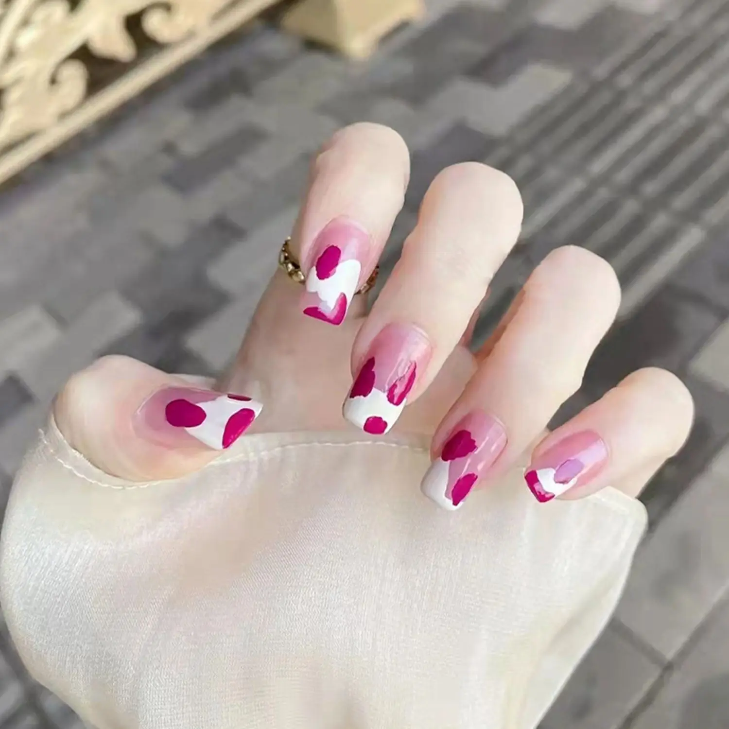 24 Pcs Detachable Short False Nails Full Cover Nail Tips Heart Round Head Wearable Fake Nails Artificial Fashion Manicure Tool
24 Pcs Detachable Short False Nails Full Cover Nail Tips Heart Round Head Wearable Fake Nails Artificial Fashion Manicure Tool