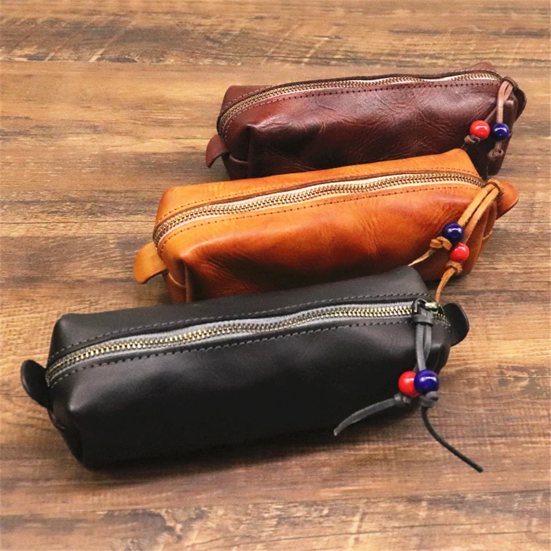 Vegetable Tanned Soft Leather Goggles Bag Retro Handmade Brown Zipper Coin Bag Student Pencil Case Girl Leather Makeup Storage
Vegetable Tanned Soft Leather Goggles Bag Retro Handmade Brown Zipper Coin Bag Student Pencil Case Girl Leather Makeup Storage