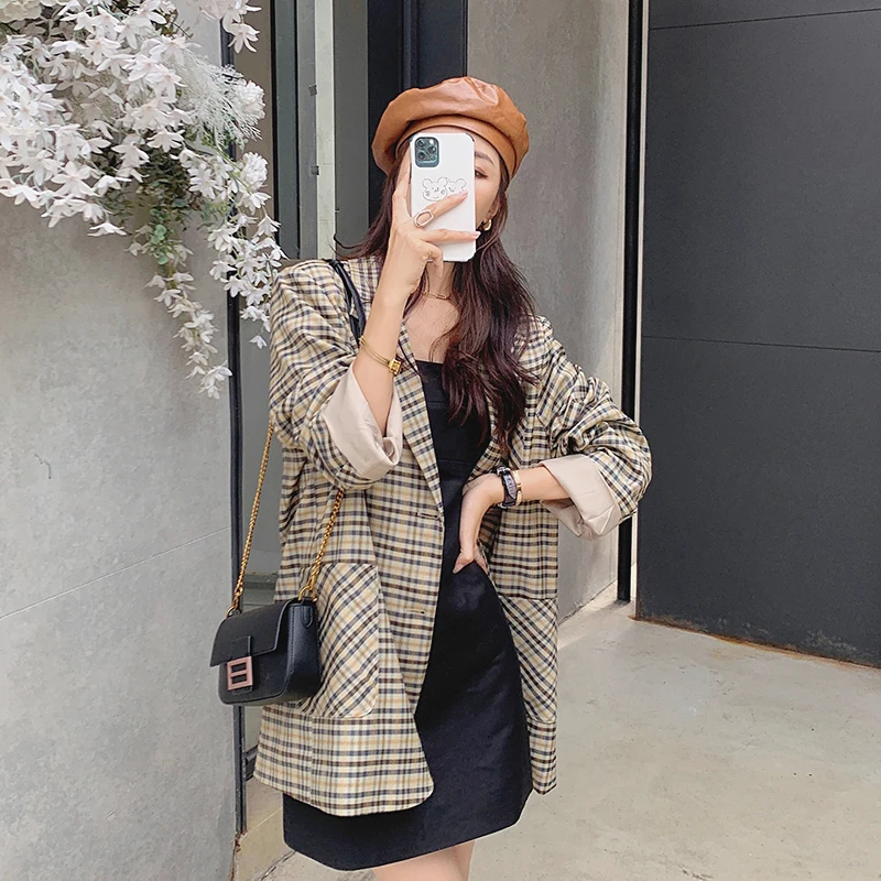 2021 Spring Elegant OL Series Women Blazer Feminino Coat Double Breasted Lapel Plaid Jacket Office Femme Korean Clothing
2021 Spring Elegant OL Series Women Blazer Feminino Coat Double Breasted Lapel Plaid Jacket Office Femme Korean Clothing