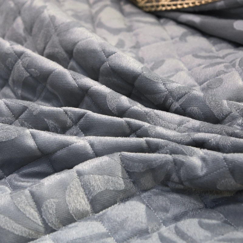 Thicken Quilted Bed Skirt Plush Luxury Lace Padded Bed Skirt No Pillowcase Velvet Warm Soft Flat Bed Sheet Queen King Bed Spread
Thicken Quilted Bed Skirt Plush Luxury Lace Padded Bed Skirt No Pillowcase Velvet Warm Soft Flat Bed Sheet Queen King Bed Spread