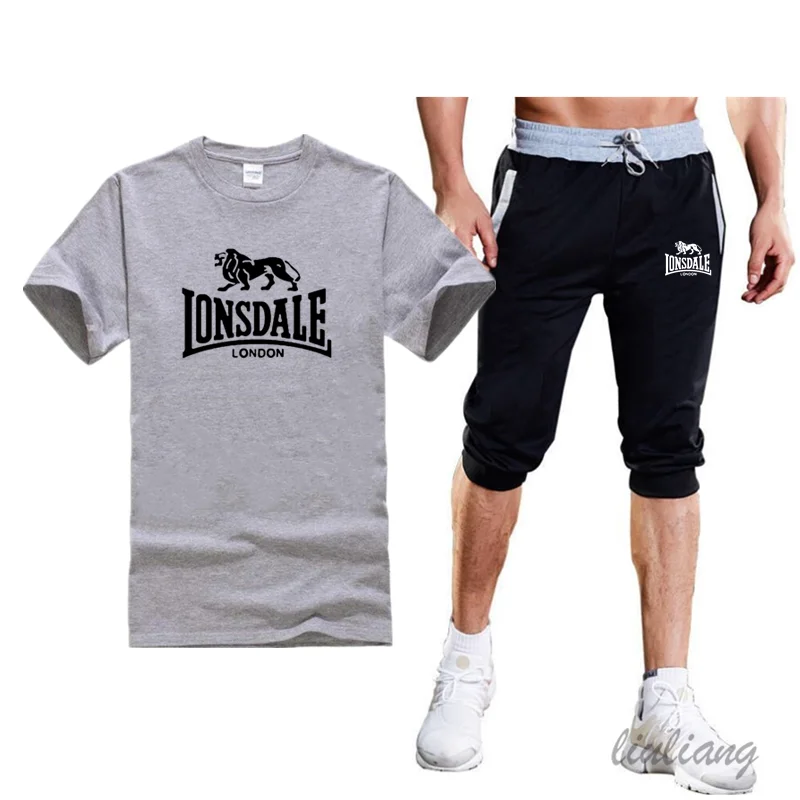 Summer Men's sport track suits Tshirts Shorts Sets Polyester Fashioin tracksuits T-shirt Bermuda Masculina Board Shorts Printed 
Summer Men's sport track suits Tshirts Shorts Sets Polyester Fashioin tracksuits T-shirt Bermuda Masculina Board Shorts Printed