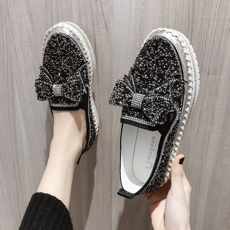 New 2021 women's sneakers casual shoes new fashion breathable thick bottom white soft shoes rhinestone crystal flats
New 2021 women's sneakers casual shoes new fashion breathable thick bottom white soft shoes rhinestone crystal flats