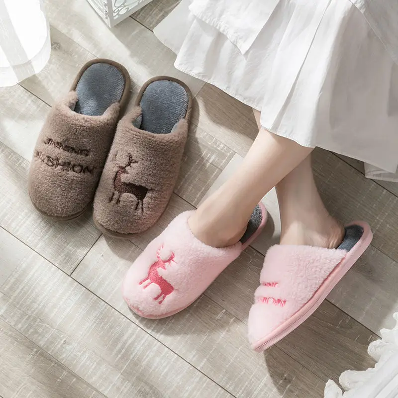 Women Winter Home Slippers Unisex Cartoon Elk Shoes Non-slip Soft Winter Warm House Slippers Bedroom Couples Floor Shoes MTX121
Women Winter Home Slippers Unisex Cartoon Elk Shoes Non-slip Soft Winter Warm House Slippers Bedroom Couples Floor Shoes MTX121