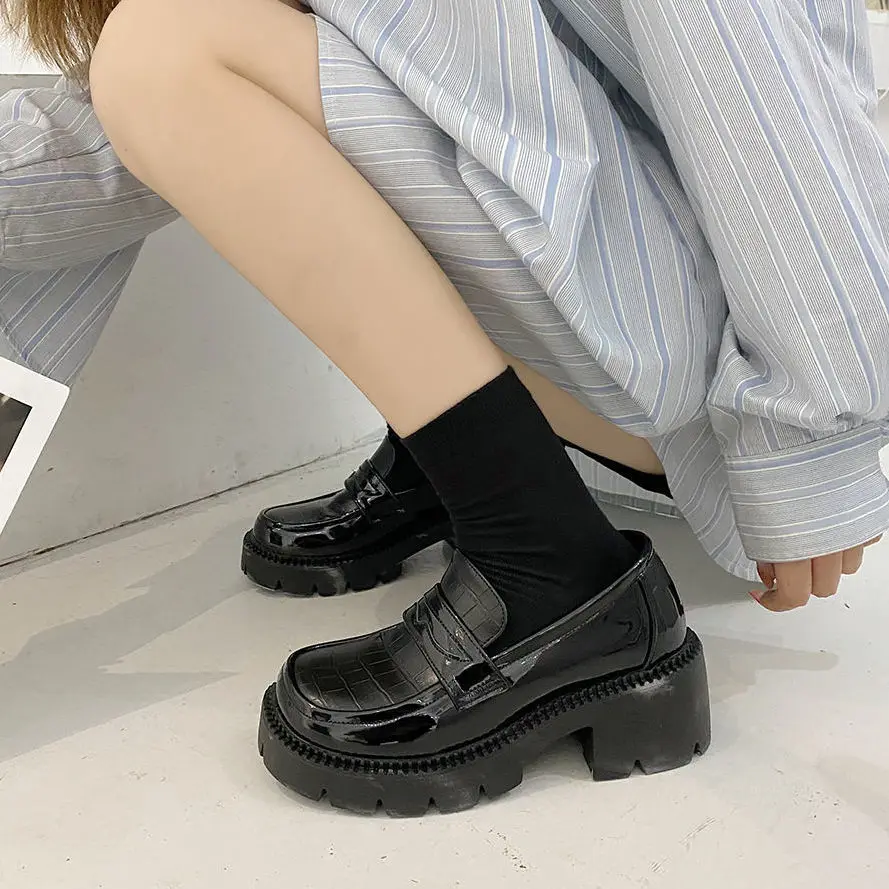 French Style Woman High Heels Pumps Chaussure Femme Patent Leather College Shoes Lolita Cosplay Platform Chunky Sole Loafers
French Style Woman High Heels Pumps Chaussure Femme Patent Leather College Shoes Lolita Cosplay Platform Chunky Sole Loafers