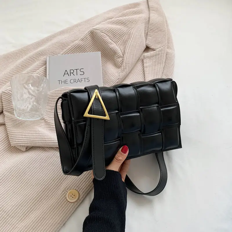 Women Bag Shoulder Bag Female Crossbody Bag Designer Handbag Purse PU Leather Weave Simple Fashion 2021 New Lattice Solid Color
Women Bag Shoulder Bag Female Crossbody Bag Designer Handbag Purse PU Leather Weave Simple Fashion 2021 New Lattice Solid Color