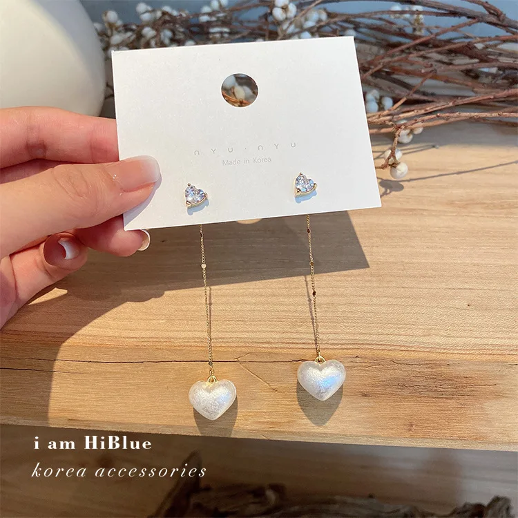 S925 silver needle love pearl earrings female ear chain temperament net red earrings girl long tassel ear jewelry
S925 silver needle love pearl earrings female ear chain temperament net red earrings girl long tassel ear jewelry