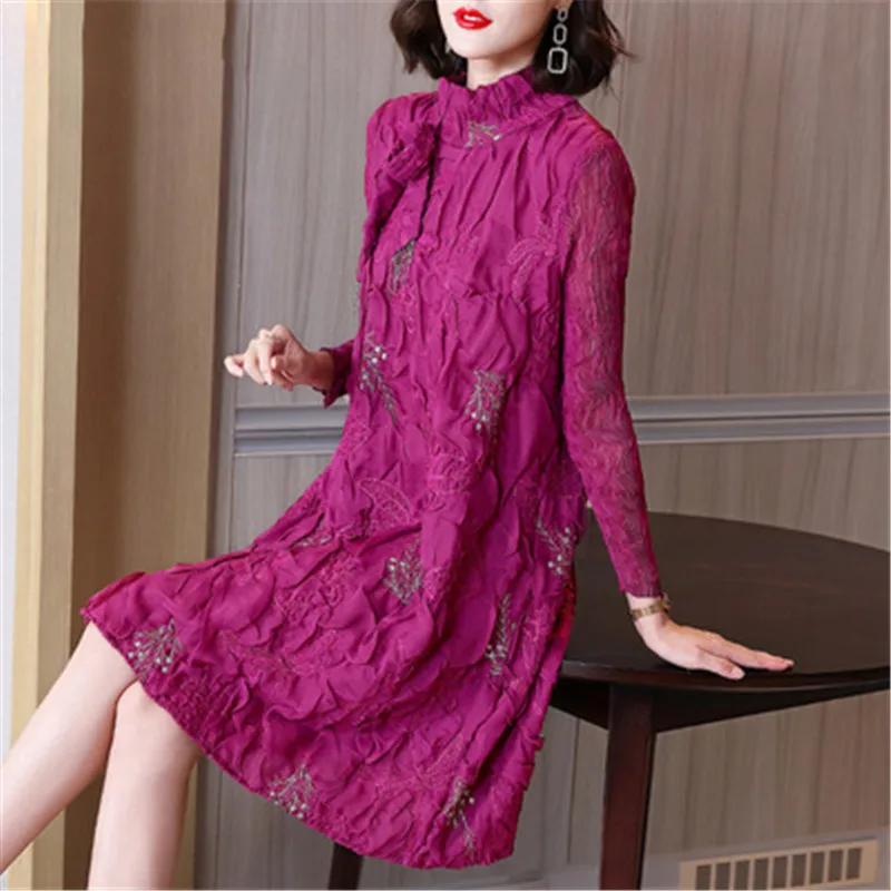 Miyake high-end embroidery autumn and winter new dresses small size reduction mothers loose large size women's bottoming dresses
Miyake high-end embroidery autumn and winter new dresses small size reduction mothers loose large size women's bottoming dresses