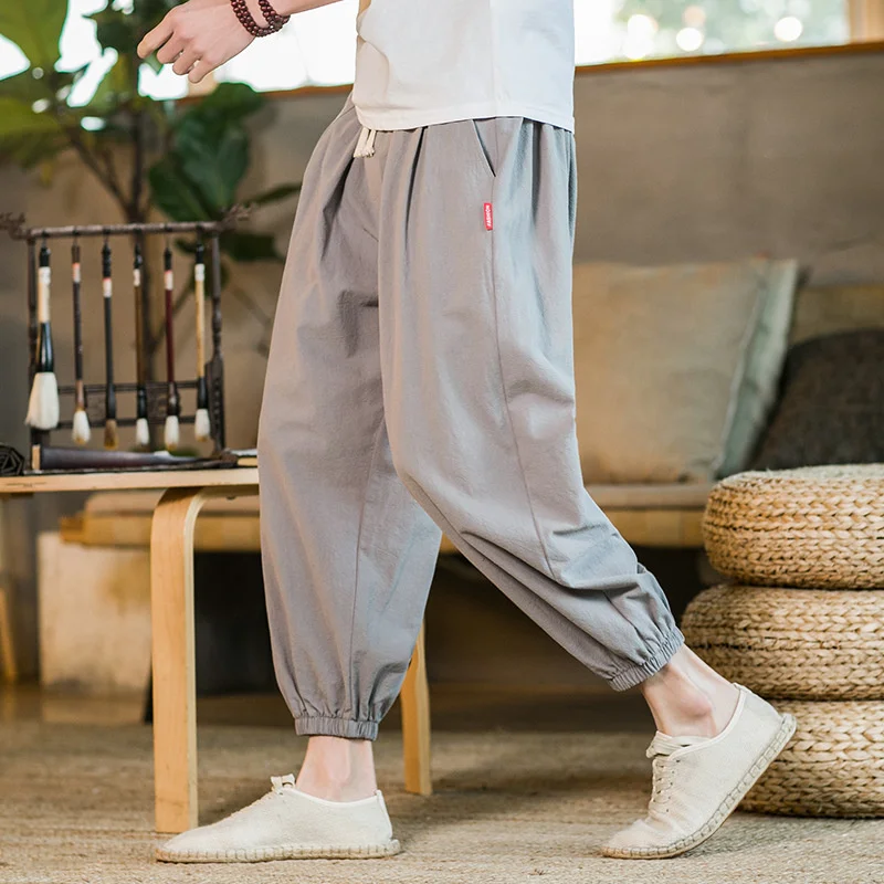 2021 spring and summer new men's clothing cotton hemp Chinese style loose elastic Leggings solid color Harlan pants casual pants
2021 spring and summer new men's clothing cotton hemp Chinese style loose elastic Leggings solid color Harlan pants casual pants