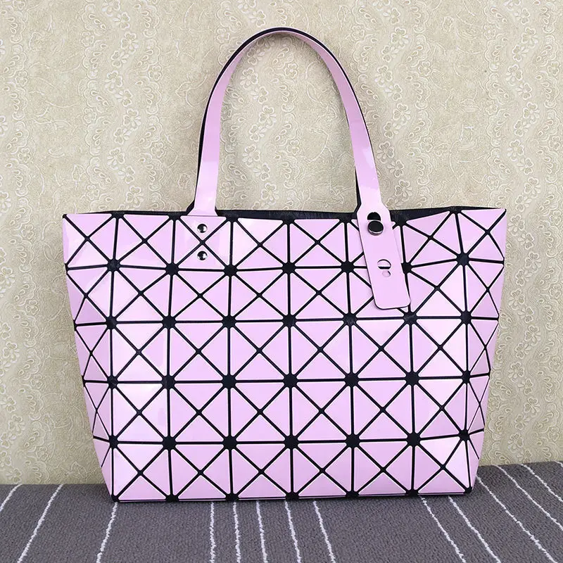 X114 PVC handbag large capacity folding single shoulder fashion mommy outside leisure bag
X114 PVC handbag large capacity folding single shoulder fashion mommy outside leisure bag