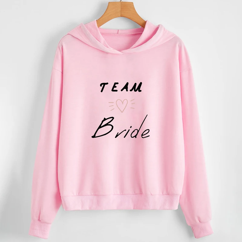 Fashion Women Hoodie Bridal Bachelorette Party Team Bride Graphic Sweatshirt Casual Wedding Female Tops Harajuku Street Clothing 
Fashion Women Hoodie Bridal Bachelorette Party Team Bride Graphic Sweatshirt Casual Wedding Female Tops Harajuku Street Clothing