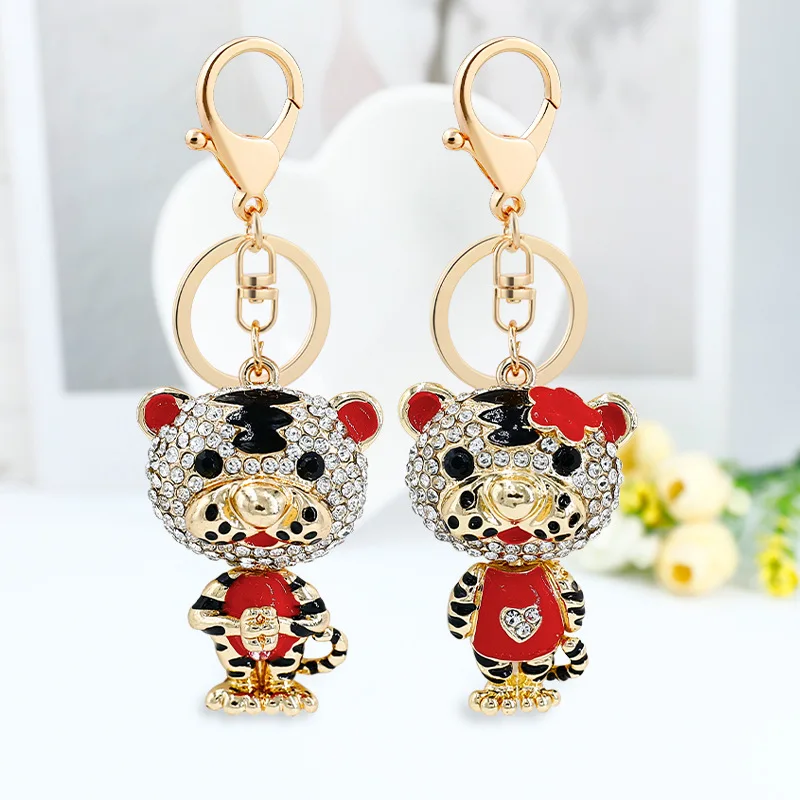 Creative Animal New Tiger Keychain Alloy Oil Drop Diamond Lovers Car Bag Pendant Animal Gift Wholesale Christmas Accessories
Creative Animal New Tiger Keychain Alloy Oil Drop Diamond Lovers Car Bag Pendant Animal Gift Wholesale Christmas Accessories