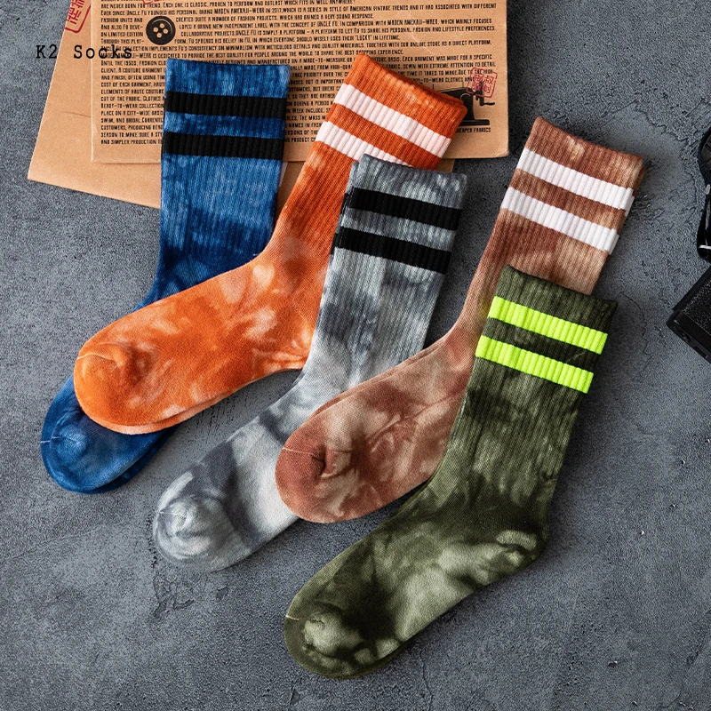New Two-Bar Tie-dye Men and Women Socks Cotton Colorful Harajuku Skateboard Funny Fashion Graffiti Hip Hop Happy Girls Sockings
New Two-Bar Tie-dye Men and Women Socks Cotton Colorful Harajuku Skateboard Funny Fashion Graffiti Hip Hop Happy Girls Sockings