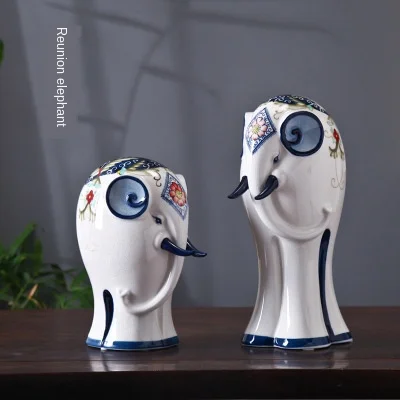 Reunion Elephant Ceramic Crafts Animals Chinese Home Housewarming Gifts Creative TV Cabinet Wine Cabinet Crafts
Reunion Elephant Ceramic Crafts Animals Chinese Home Housewarming Gifts Creative TV Cabinet Wine Cabinet Crafts