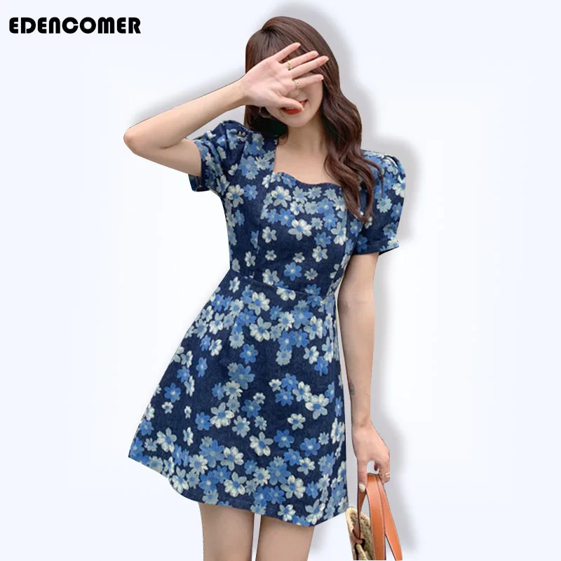 Vintage Mini Dresses 2021 Summer Square Neck Bubble Short-sleeved Mid-length Waist A-line Dresses Dark Blue Printed Denim Dress
Vintage Mini Dresses 2021 Summer Square Neck Bubble Short-sleeved Mid-length Waist A-line Dresses Dark Blue Printed Denim Dress