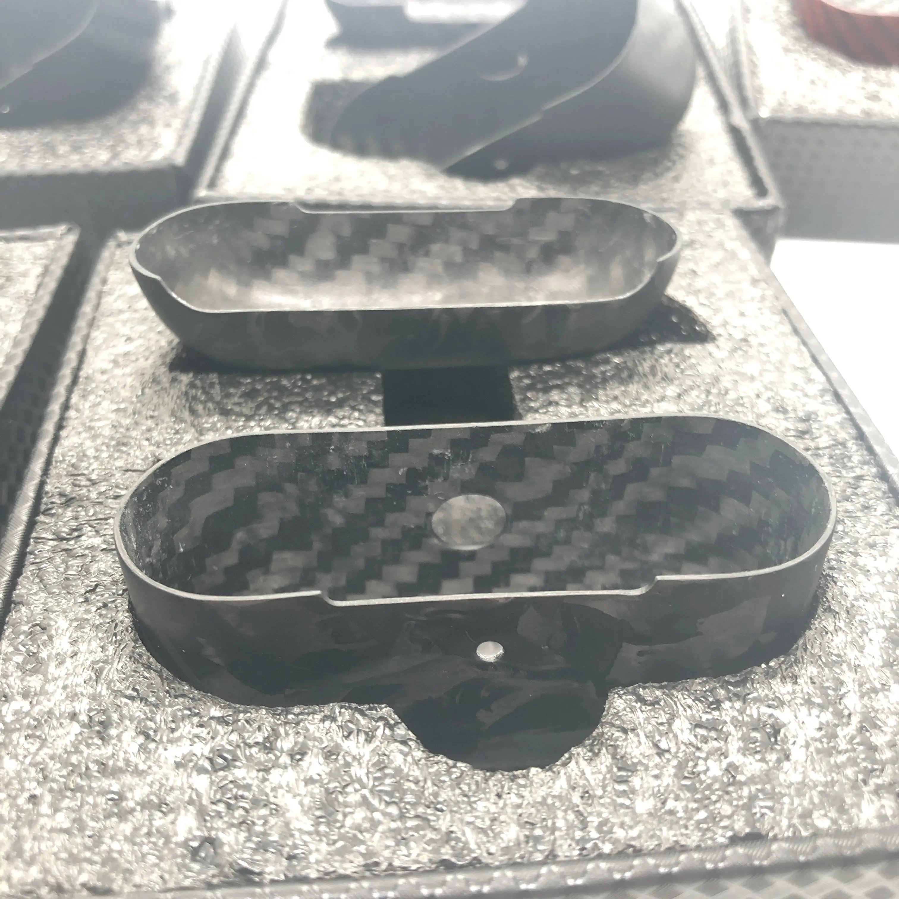100% Real Pure Carbon Fiber Case For Airpods Pro Ultra-thin Anti-Fall Hard Cover For Airpods 3
100% Real Pure Carbon Fiber Case For Airpods Pro Ultra-thin Anti-Fall Hard Cover For Airpods 3
