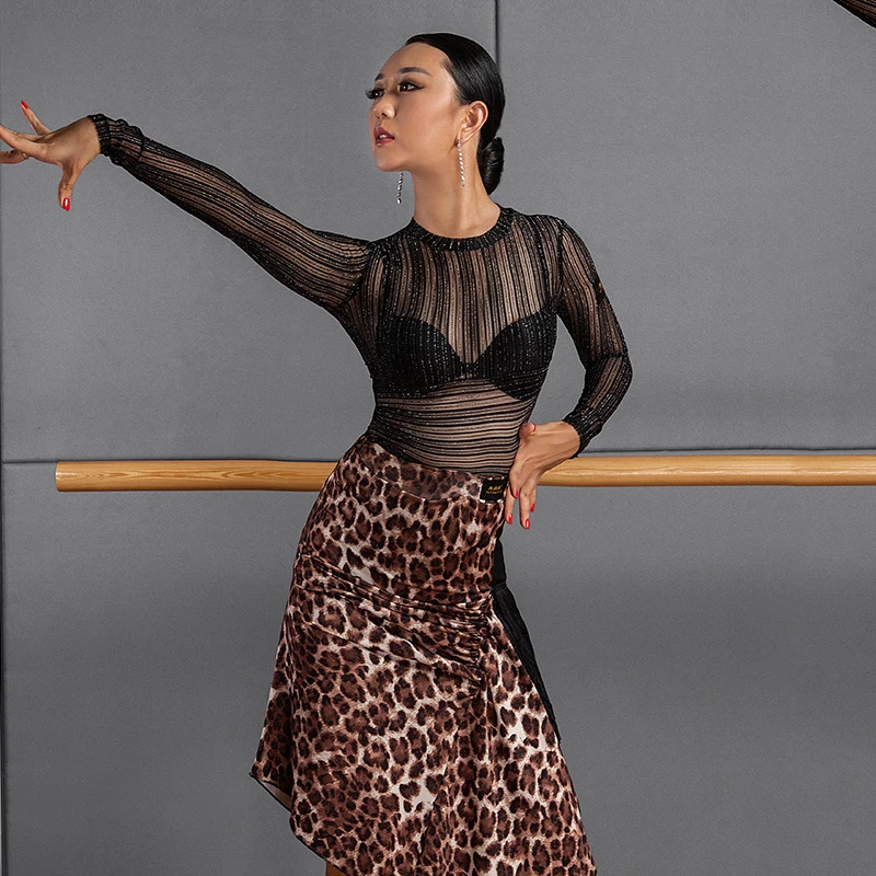 Latin Dance Costumes Blouse Women'S New Stripes Perspective Long-Sleeved Dancing Clothes Tango Samba Latin Dance Clothes SL4323
Latin Dance Costumes Blouse Women'S New Stripes Perspective Long-Sleeved Dancing Clothes Tango Samba Latin Dance Clothes SL4323