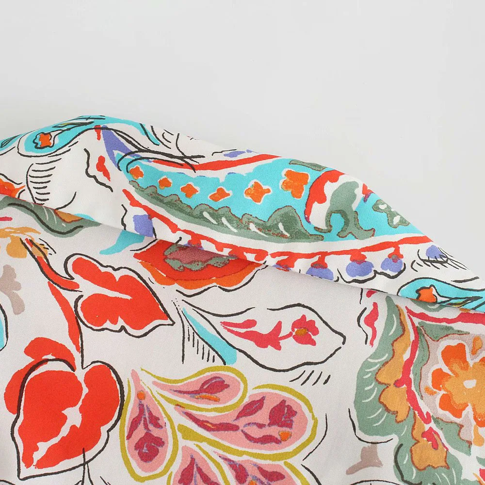 2021ZA women's summer new style Caicai flower printing V-neck belt lantern sleeves ruffled long-sleeved dress
2021ZA women's summer new style Caicai flower printing V-neck belt lantern sleeves ruffled long-sleeved dress