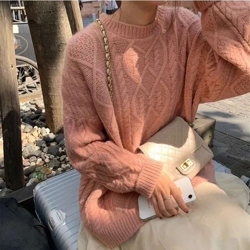 New Women's Sweater 2021 Casual Winter Hooded Sweater New Round neck Solid Twist Loose Short Thick Warm Long Sleeve Knitting Top
New Women's Sweater 2021 Casual Winter Hooded Sweater New Round neck Solid Twist Loose Short Thick Warm Long Sleeve Knitting Top