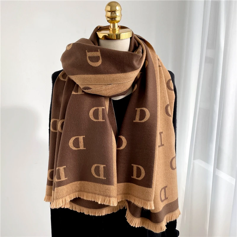 Popular 2021 Letter Print Cashmere Scarf Women Double Sided Winter Autumn Pashmina Shawl Bufanda Wrpas Headkerchief Foulard New
Popular 2021 Letter Print Cashmere Scarf Women Double Sided Winter Autumn Pashmina Shawl Bufanda Wrpas Headkerchief Foulard New