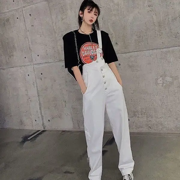 Irregular single shoulder single breasted high waisted jeans with thin personality
Irregular single shoulder single breasted high waisted jeans with thin personality