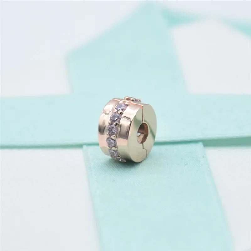2020 New 100% 925 Sterling Silver Pink Sparkling Row Hela Clip Charms Beads Fit Charm Necklace Bracelet DIY For Women Jewelry
2020 New 100% 925 Sterling Silver Pink Sparkling Row Hela Clip Charms Beads Fit Charm Necklace Bracelet DIY For Women Jewelry
