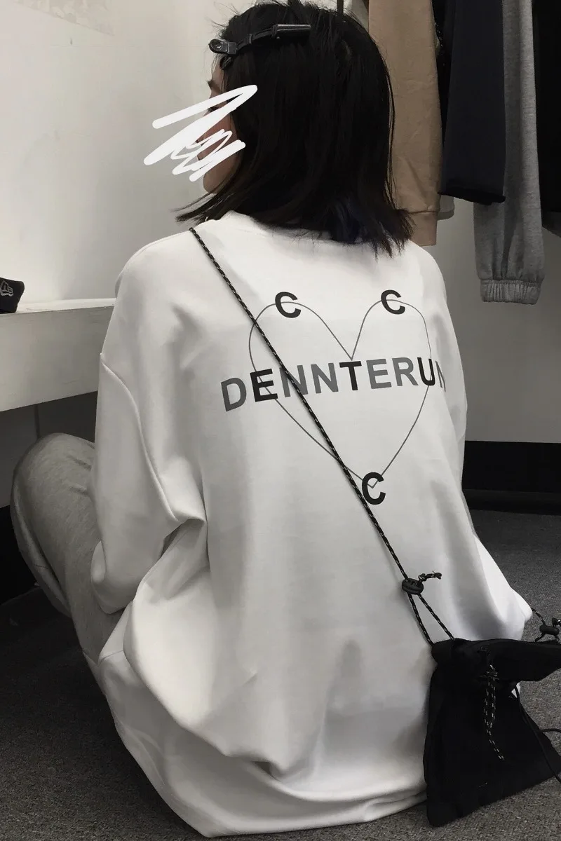 Summer t-shirt girl 2021 new Korean version of ins simple style love letter loose bf couple short-sleeved top tide
Summer t-shirt girl 2021 new Korean version of ins simple style love letter loose bf couple short-sleeved top tide