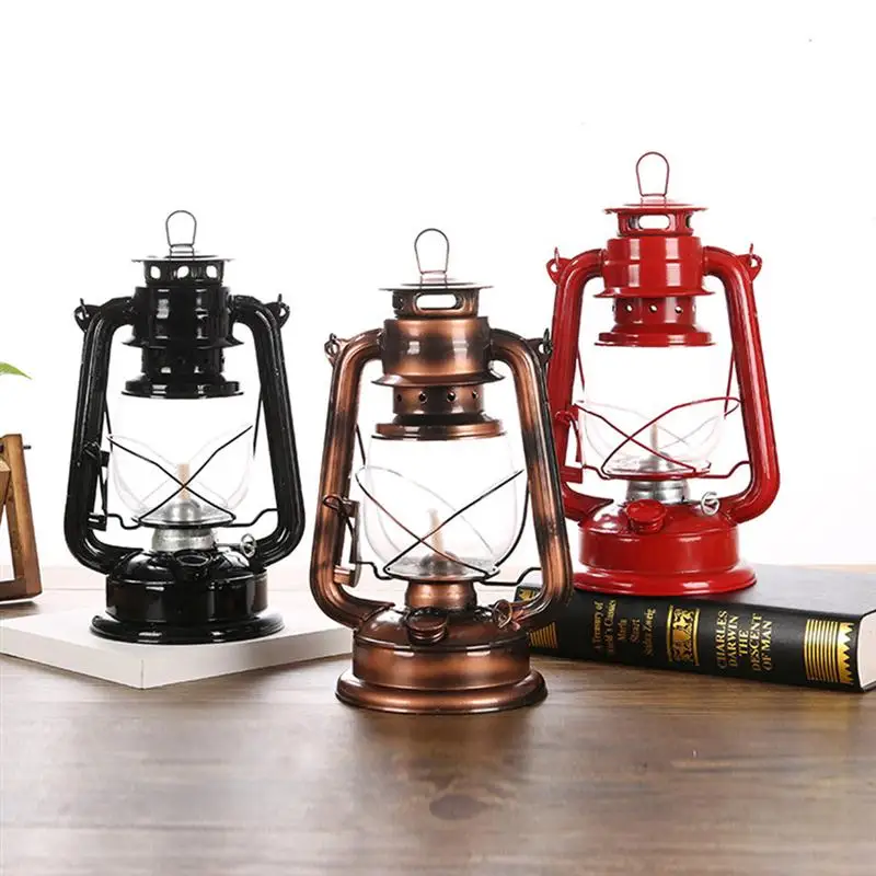 1pc Vintage Nostalgic Classic Kerosene Lamp Retro Lantern Paraffin Lamp Wild Emergency Light for Camp 24.5cm in Height
1pc Vintage Nostalgic Classic Kerosene Lamp Retro Lantern Paraffin Lamp Wild Emergency Light for Camp 24.5cm in Height