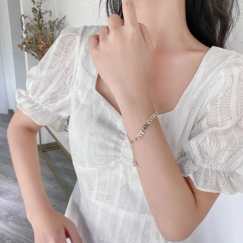 Fashion Women's Jewelry Faux Pearl Bracelet 17cm Adjustable Leaf Link Pendant Charm Bracelet For Gift Girls Lady Drop Shipping
Fashion Women's Jewelry Faux Pearl Bracelet 17cm Adjustable Leaf Link Pendant Charm Bracelet For Gift Girls Lady Drop Shipping