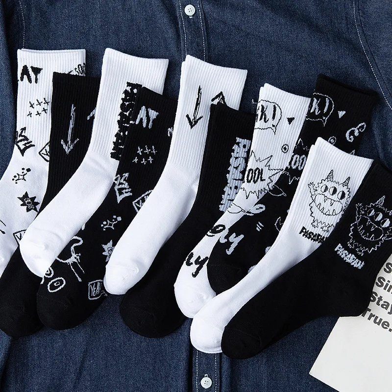Autumn Winter Japanese Socks Fashion Sports Women's Socks Black and White Mid Tube Socks Christmas Gift Harajuku Woman Girls Sox
Autumn Winter Japanese Socks Fashion Sports Women's Socks Black and White Mid Tube Socks Christmas Gift Harajuku Woman Girls Sox