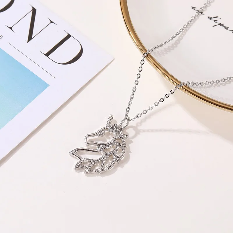 Unicorn necklace zircon hollow pendant necklace for women fashion jewelry golden alloy unicorn necklaces for girl birthday gift
Unicorn necklace zircon hollow pendant necklace for women fashion jewelry golden alloy unicorn necklaces for girl birthday gift