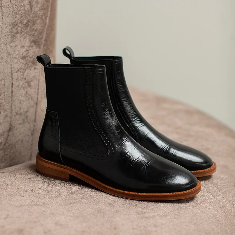 2021 New Fashion Casual Women Ankle Boots Genuine Leather Autumn Winter Shoes Woman Low Heels Concise Basic Riding Boots Black
2021 New Fashion Casual Women Ankle Boots Genuine Leather Autumn Winter Shoes Woman Low Heels Concise Basic Riding Boots Black