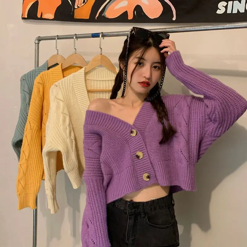 Women Short Knitted Sweater Autumn Winter Long Sleeve V Neck Jumper Cardigans Casual Streetwear Pull Femme Fashion Coat 11998
Women Short Knitted Sweater Autumn Winter Long Sleeve V Neck Jumper Cardigans Casual Streetwear Pull Femme Fashion Coat 11998