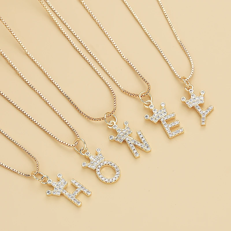 New Fashion Luxury Exquisite Zircon A-Z Crown Letter Pendant Necklace Women Men Name Initial Letter Golden Box Chain Jewelry Gif
New Fashion Luxury Exquisite Zircon A-Z Crown Letter Pendant Necklace Women Men Name Initial Letter Golden Box Chain Jewelry Gif