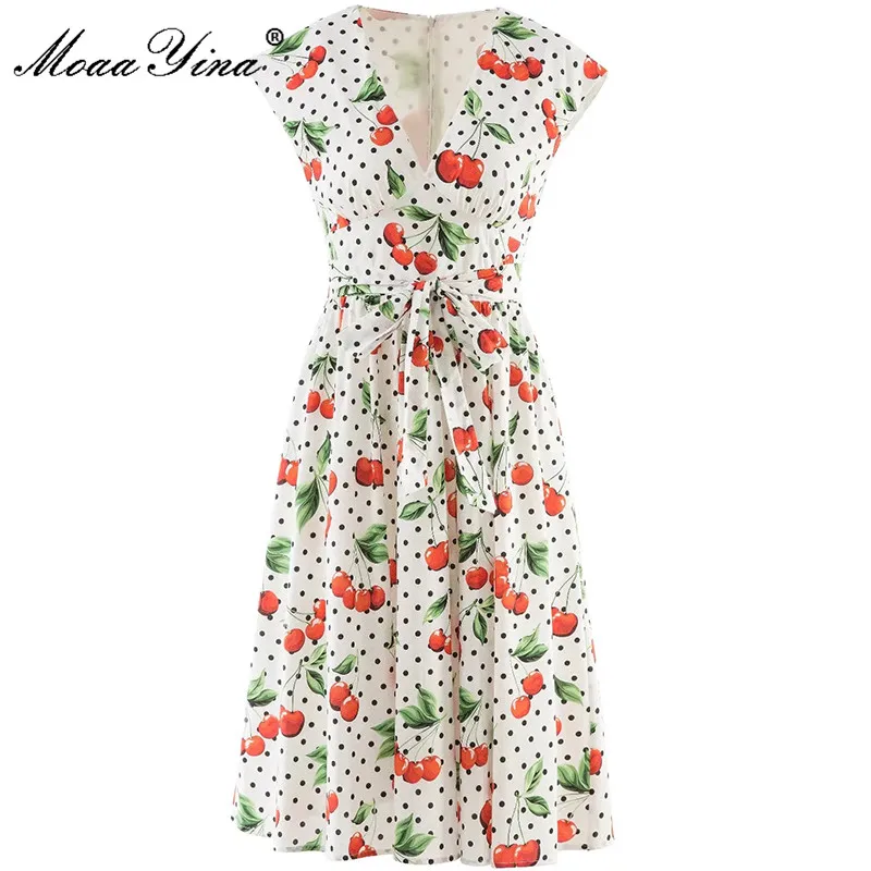 MoaaYina Fashion Runway Designer Spring Dress Women V-neck Vacation polka dot Cherry Printed Belted Elegant Dress Vestidos
MoaaYina Fashion Runway Designer Spring Dress Women V-neck Vacation polka dot Cherry Printed Belted Elegant Dress Vestidos