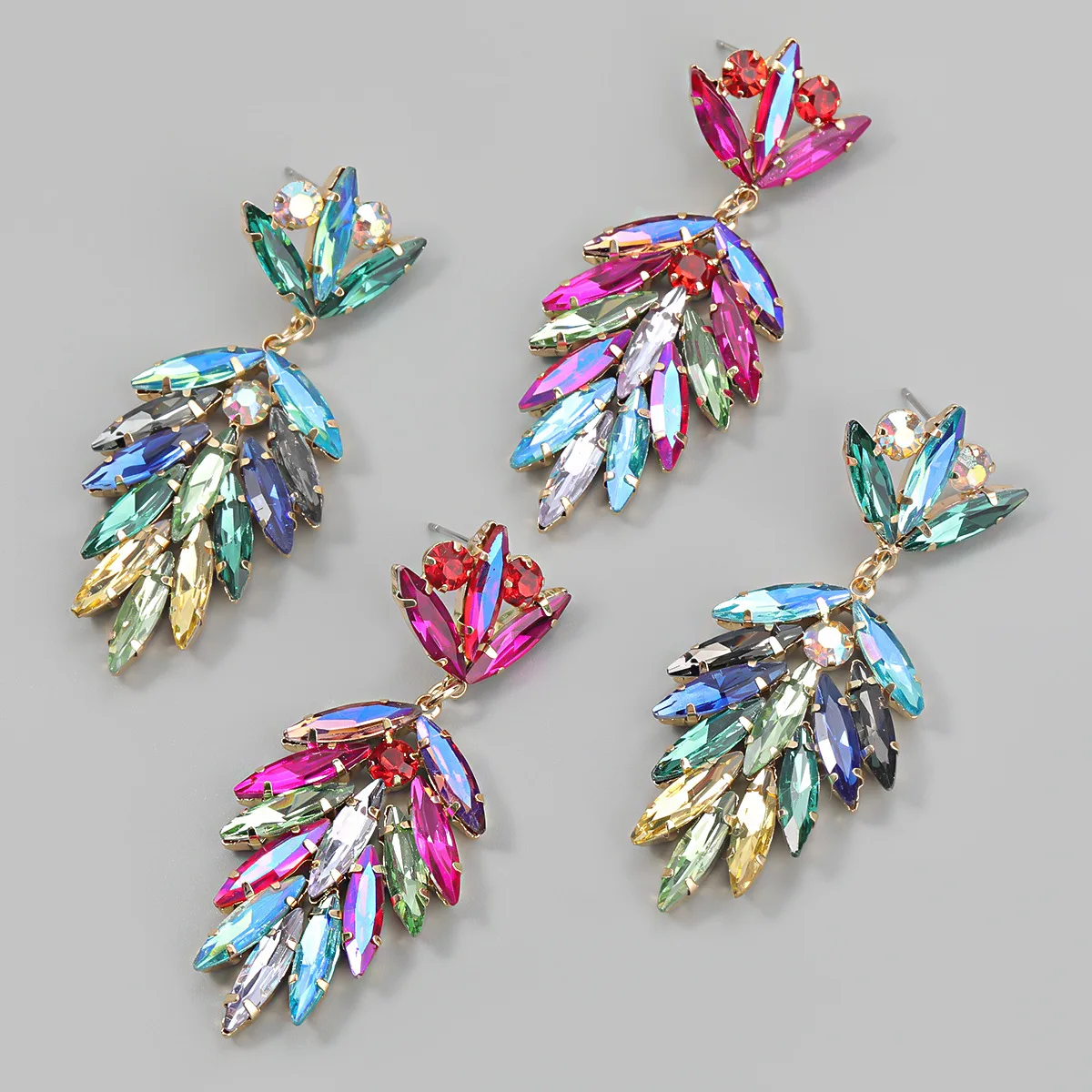 2021 New Fashion Metal Rhinestone Flower Earrings Female Popular Exaggerated Dangle Earrings Party Accessories
2021 New Fashion Metal Rhinestone Flower Earrings Female Popular Exaggerated Dangle Earrings Party Accessories