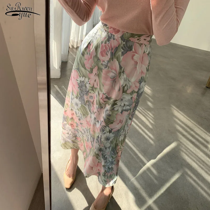 Vintage Long Skirts 2022 Autumn A-line Empire Midi Skirt Casual Elastic Waist Women Skirt Elegant Floral Print Jupe Femme 9943
Vintage Long Skirts 2022 Autumn A-line Empire Midi Skirt Casual Elastic Waist Women Skirt Elegant Floral Print Jupe Femme 9943