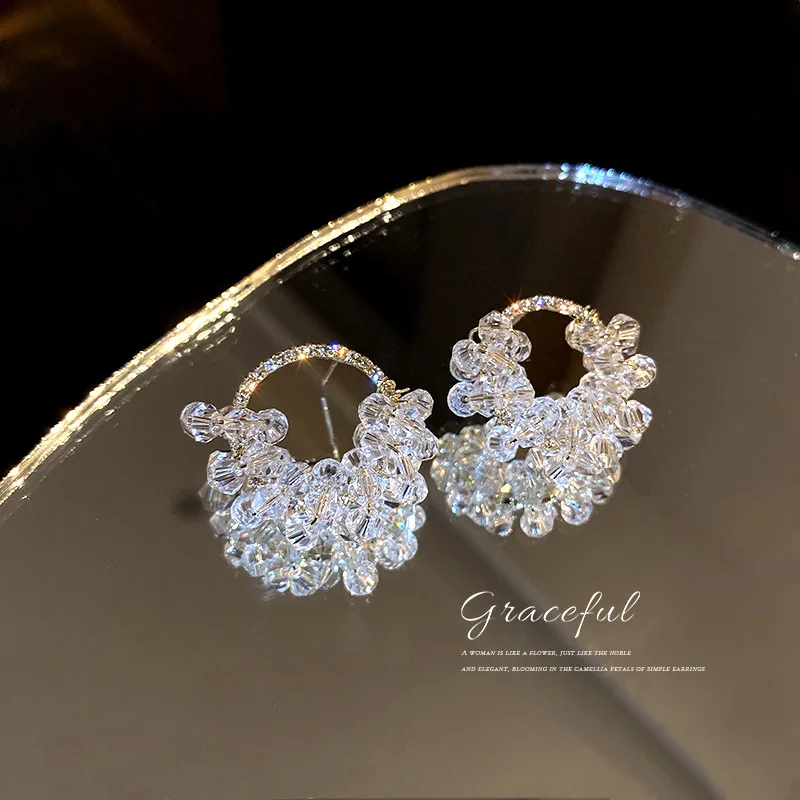 Elegant White Acrylic Flower Wreath Earring High Quality Golden Plant Jewelry Korean Fashion Jewelry
Elegant White Acrylic Flower Wreath Earring High Quality Golden Plant Jewelry Korean Fashion Jewelry