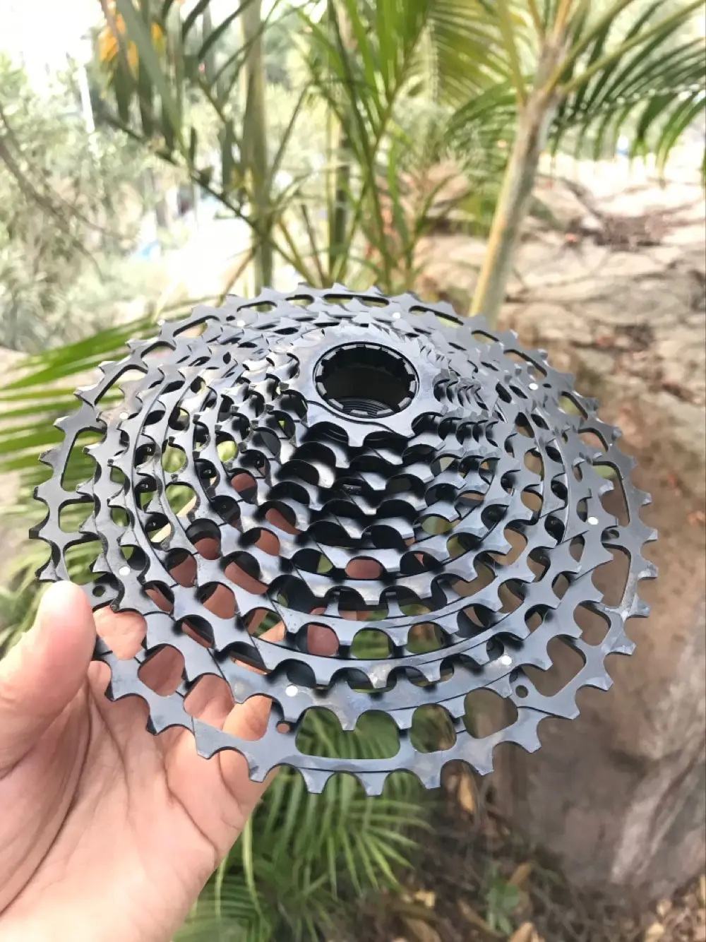 2021 SROAD 11s 10-42T 11 speed MTB Bicycle Cassette STEEL CNC Bike Freeewheel fits SRAM XD Super Light CNC Made 292g Black
2021 SROAD 11s 10-42T 11 speed MTB Bicycle Cassette STEEL CNC Bike Freeewheel fits SRAM XD Super Light CNC Made 292g Black