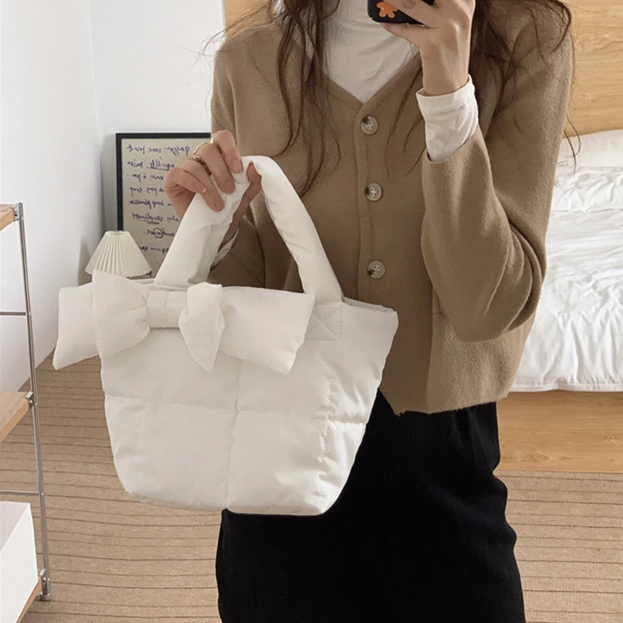 Повседневная женская сумка с нейлоновой подкладкой, сумки на плечо, простая дизайнерская стеганая Хлопковая Сумка-тоут, зимняя сумка через ...
Повседневная женская сумка с нейлоновой подкладкой, сумки на плечо, простая дизайнерская стеганая Хлопковая Сумка-тоут, зимняя сумка через ...