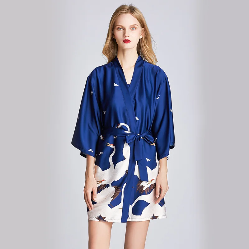 Robes For Women Faux Silk Half Sexy Robe Plus Size Bathrobe Bridal Robes 2020 Spring Summer Autumn Home Cloths Sleepwear
Robes For Women Faux Silk Half Sexy Robe Plus Size Bathrobe Bridal Robes 2020 Spring Summer Autumn Home Cloths Sleepwear