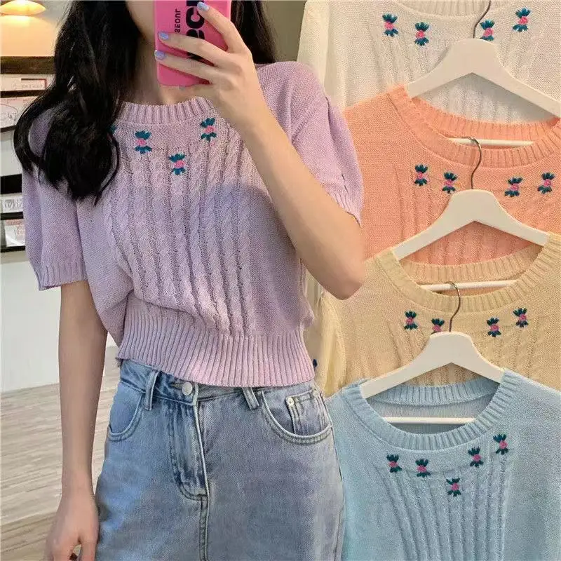 Женская летняя футболка с коротким рукавом, Корейская шикарная пикантная Ретро футболка с цветочной вышивкой, тонкие вязаные Короткие топы...
Женская летняя футболка с коротким рукавом, Корейская шикарная пикантная Ретро футболка с цветочной вышивкой, тонкие вязаные Короткие топы...
