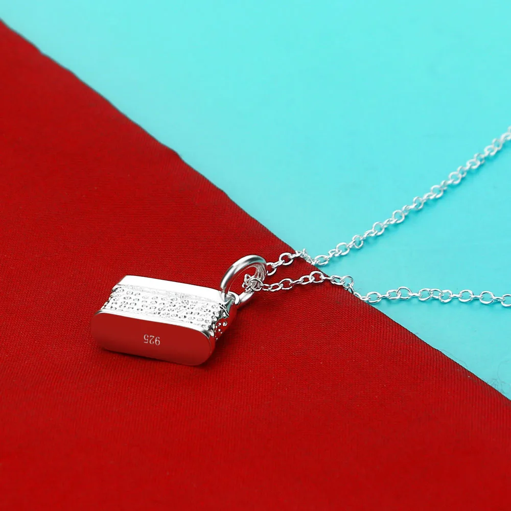 Minimalist Women's 925 Sterling Silver Necklace Creative Camera Pendant Original Silver Clavicle Chain 46cm Female Charm Jewelry
Minimalist Women's 925 Sterling Silver Necklace Creative Camera Pendant Original Silver Clavicle Chain 46cm Female Charm Jewelry