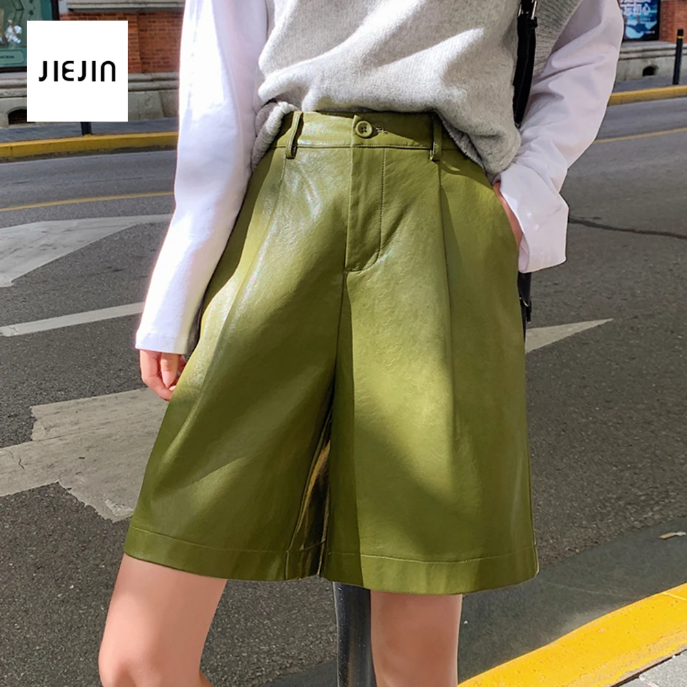 3XL female big size PU Leather Shorts Women's Winter Elastic Waist Loose Five Points Leather Trouser Plus Size Shorts for fat
3XL female big size PU Leather Shorts Women's Winter Elastic Waist Loose Five Points Leather Trouser Plus Size Shorts for fat