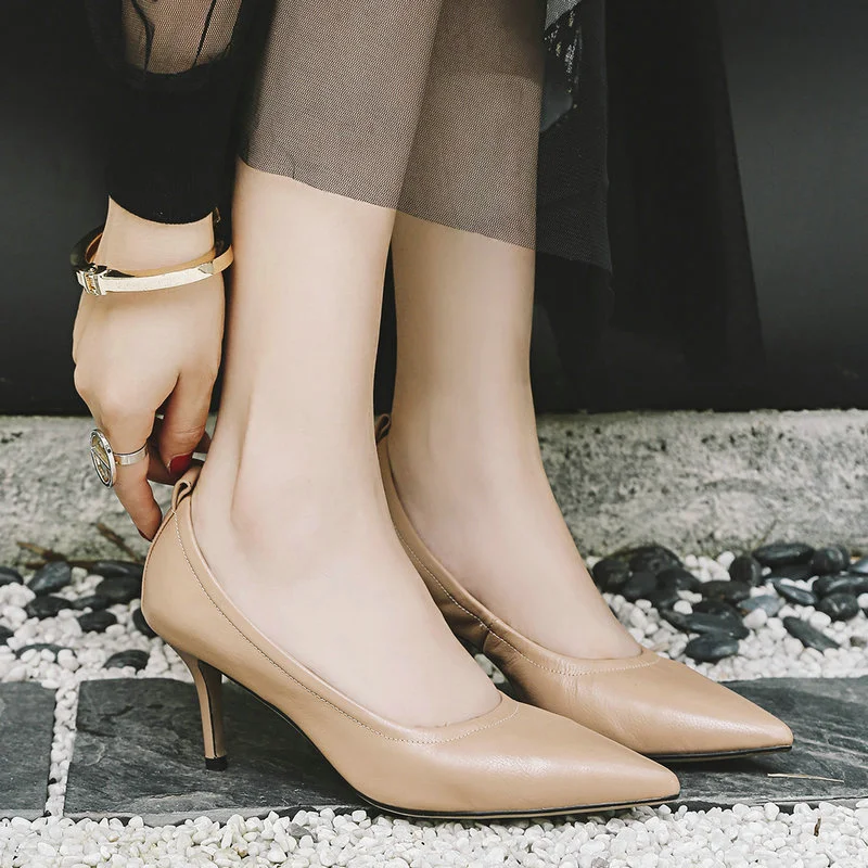 EshtonShero Women Pumps Fashion Thin High Heels Shoes Black Genuine Leather Shoes Women Bridal Wedding Shoes Ladies Size 3-9
EshtonShero Women Pumps Fashion Thin High Heels Shoes Black Genuine Leather Shoes Women Bridal Wedding Shoes Ladies Size 3-9