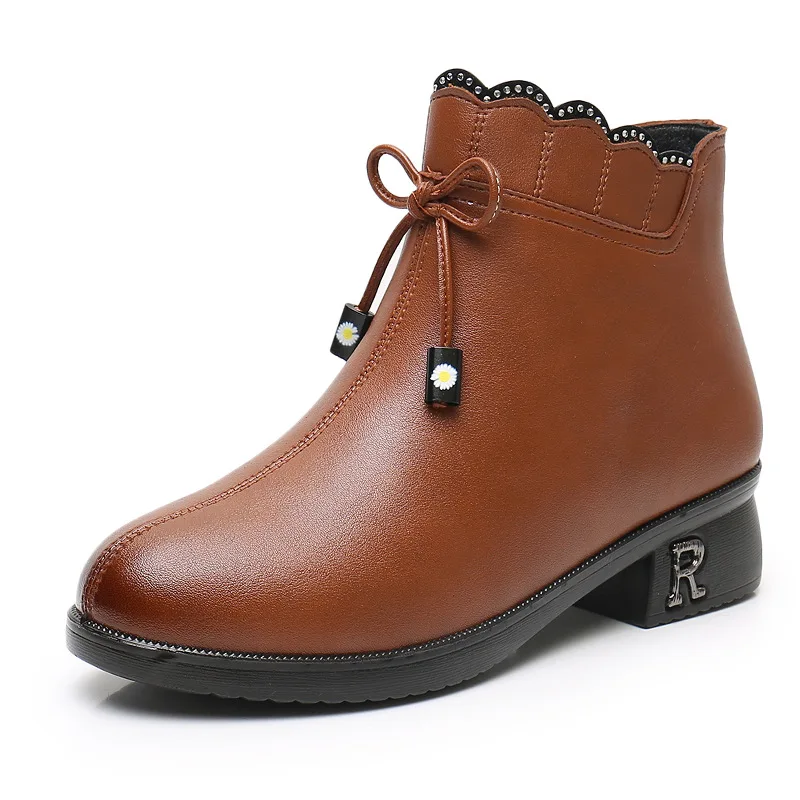 2021 New arrival PU leather boots winter plush comfort mother ankle waterproof boots casual sneakers women's shoes
2021 New arrival PU leather boots winter plush comfort mother ankle waterproof boots casual sneakers women's shoes